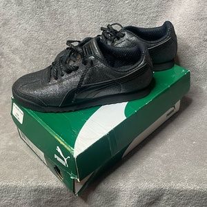 PUMA Roma Glitz Glamm Jr. size 6c